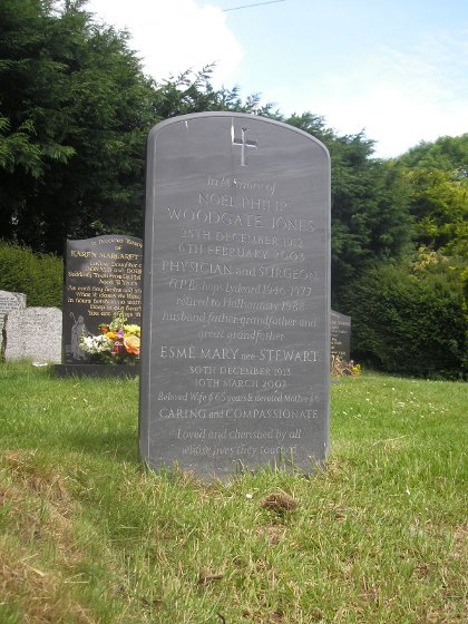 picture of gravestone